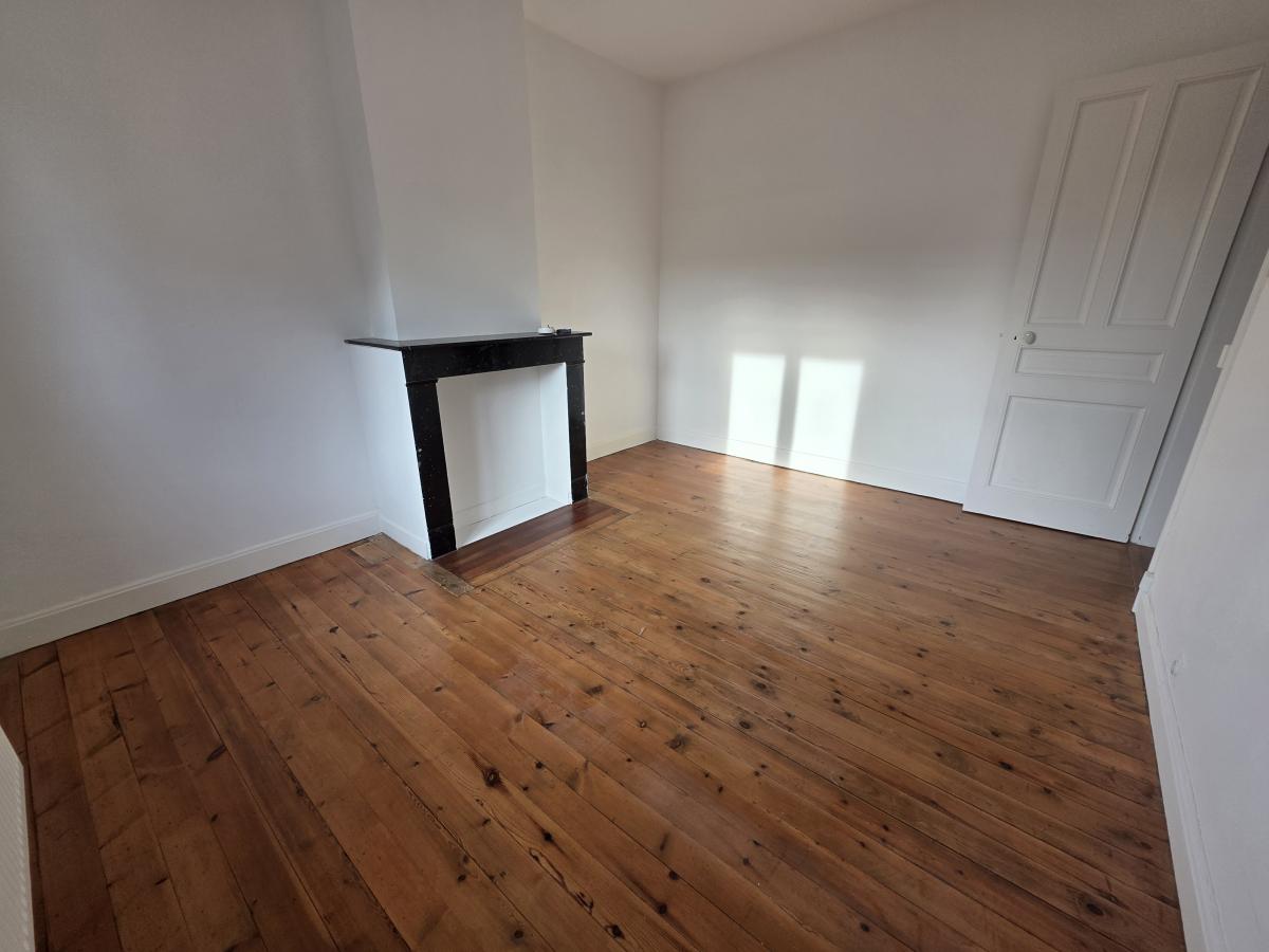 maison à Neuville-Saint-Rémy