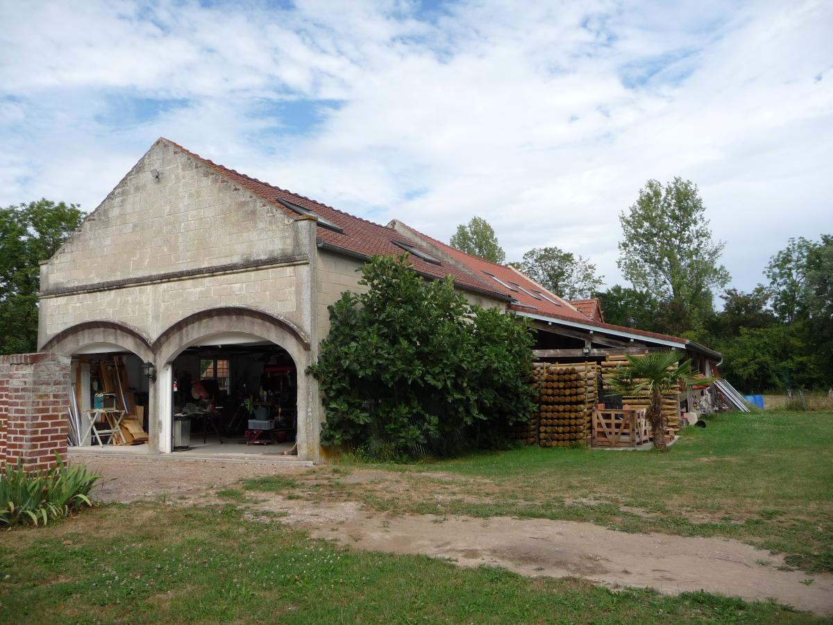 maison à Thun-Saint-Martin