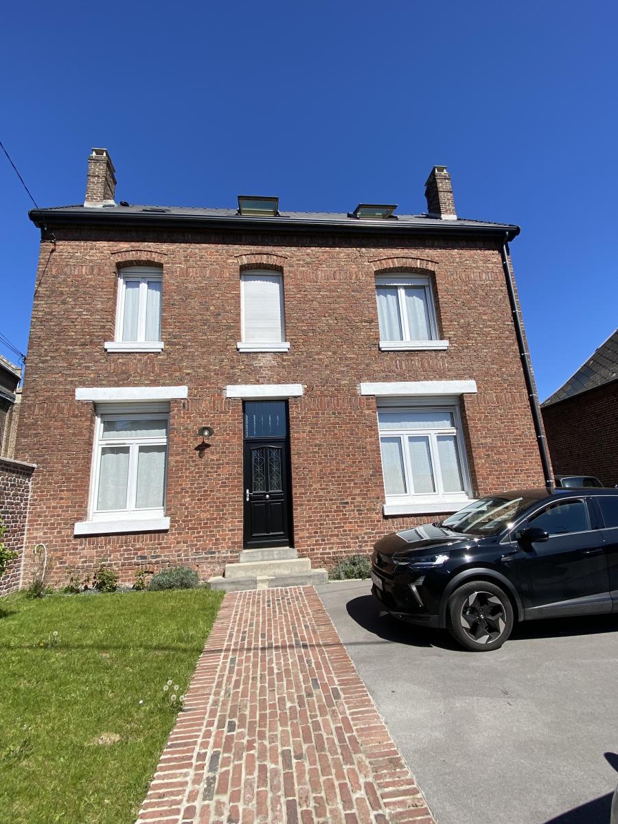 Maison à Neuville-Saint-Rémy