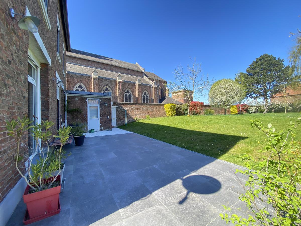 maison à Neuville-Saint-Rémy